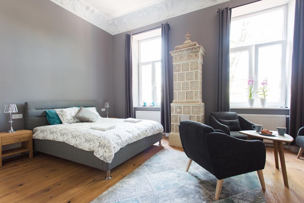 Apartwawel